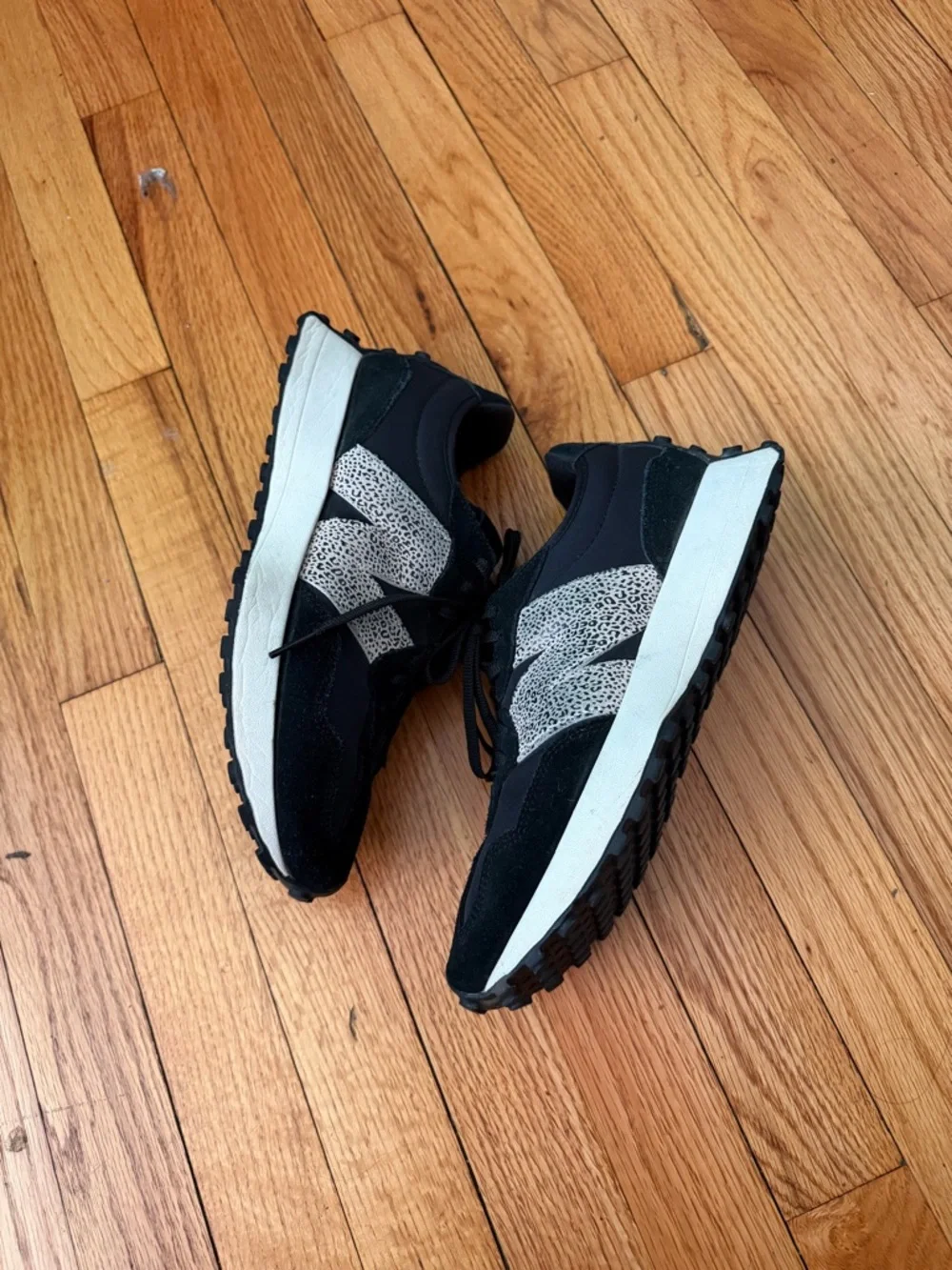 New Balance 327 Leopard Black Sneakers Speckle Logo Sz 9 intelligent choice - Picture 4 of 10